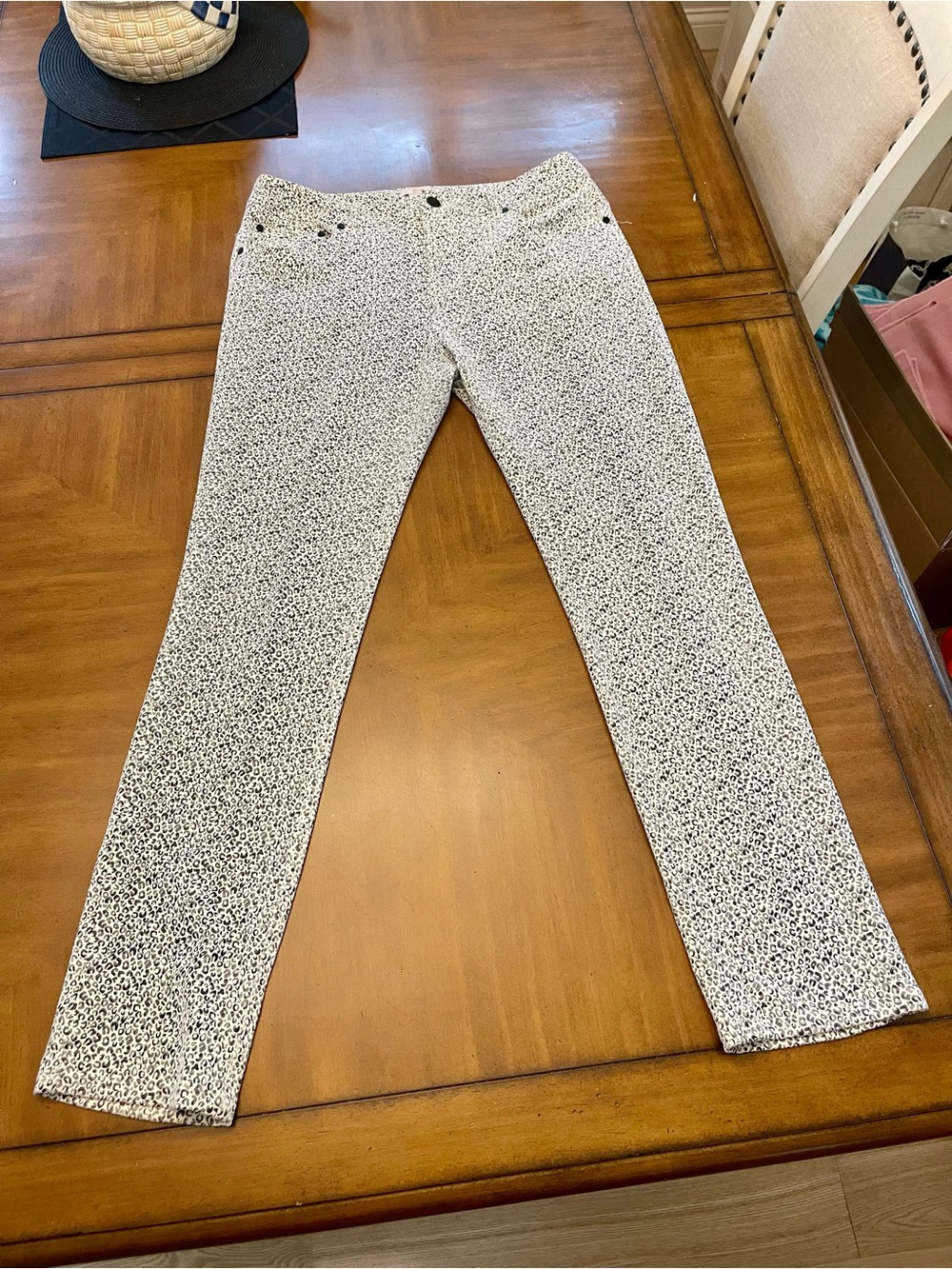 Women's White & Black Snake Skin Slim Pants